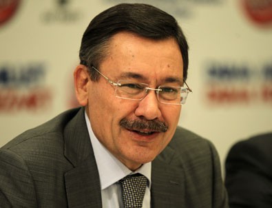 Melih Gökçek: Allah Kılıçdaroğlu'nu CHP'nin başından eksik etmesin