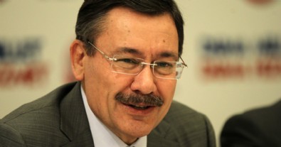 Melih Gökçek: Beni Cumhurbaşkanı Erdoğan'a şikayet etmişler