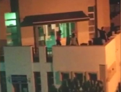 Müezzinin darp edilmesinin yeni görüntüleri ortaya çıktı