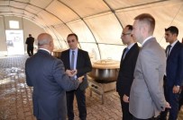 EKMEK ÜRETİMİ - Vali Çataklı Yardım Kuruluşlarında İncelemelerde Bulundu