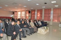 Vali Civelek, 'Bir Mektep Olarak Cami' Konulu Konferansa Katıldı