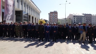 Atatürk'ün Kars'a Gelişinin 92. Yıldönümü Törenlerle Kutlandı
