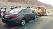 FATIH KOCABAŞ - Balıkesir'de Trafik Kazası Açıklaması 6 Yaralı