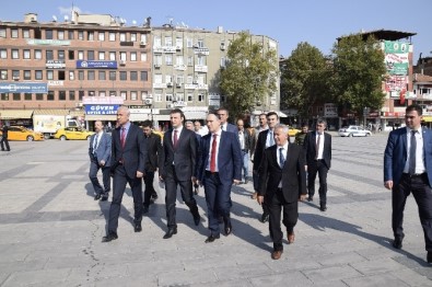 ÇSGB Bakan Yardımcısı AK Parti Kırıkkale İl Başkanlığı'na Ziyaret
