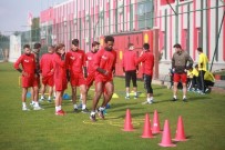 İRFAN KANGI - Eskişehirspor'da Giresunspor Maçı Hazırlıkları Devam Ediyor