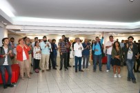 İZMIR DEVLET TIYATROSU - İzmir'in Kalbi 'Perde' Açtı