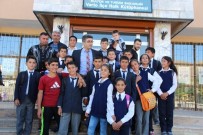 MEHMET NURİ ÇETİN - Kaymakam Çetin'den Kütüphane Ziyareti