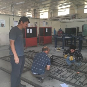 Soma'da Gaz Altı Kaynakçıları Yetişiyor