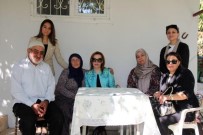 ŞEHİT BİNBAŞI - Elazığ'da Protokol Üyelerinin Eşleri, Şehit Ailesini Ziyaret Etti