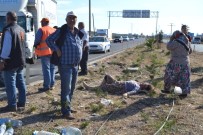 KAMYON ŞOFÖRÜ - Kamyon, İşçi Minibüsüne Çarptı Açıklaması 18 Yaralı