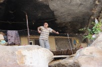 ELEKTRİK SAYACI - Kışı Mağarada Geçirmek İçin Hazırlıklarını Tamamladı