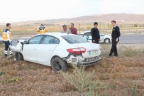 Sivas'ta Trafik Kazası Açıklaması 1 Yaralı