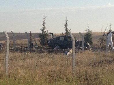 Ankara'da İki Terörist Kendini Patlattı