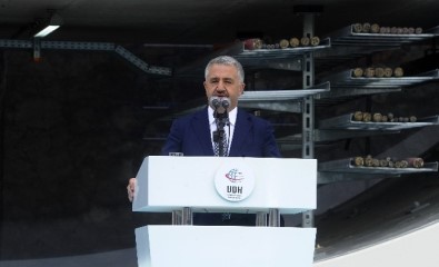 Bakan Arslan Açıklaması 'Tünel Geçiş Ücreti 4 Dolar Artı KDV Olacak. Bu OGS Ve HGS İle Türk Parası Olarak Ödenecek'
