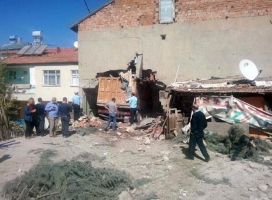 Malatya'da Suriyelilerin Bulunduğu Eve Kamyon Girdi