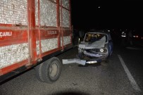 GÜLLÜBAHÇE - Söke'de Otomobil Pamuk Yüklü Römorkun Altına Girdi Açıklaması 2 Yaralı
