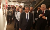 AY YıLDıZ - Zeytinburnu'nda '15 Temmuz'a Saygı' Sergisi Açıldı