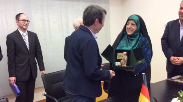 İran medyası rezil oldu