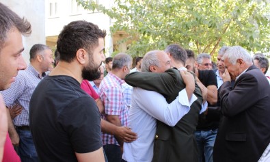 Şehit Babası Açıklaması Dik Duracağız