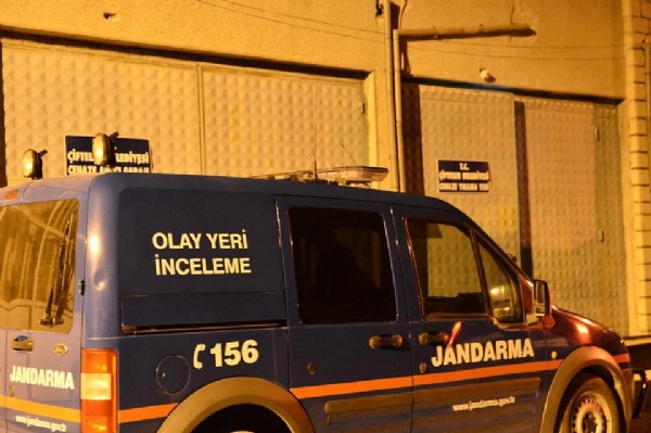 Oğlu tarafından 16 yerinden bıçaklanarak öldürüldü