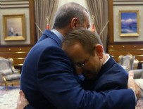 Erdoğan'ın 15 Temmuz gazisiyle kucaklaştığı an