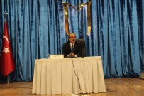 DİNDAR GENÇLİK - Vali Yavuz, Üniversiteli Gençlerle Buluştu