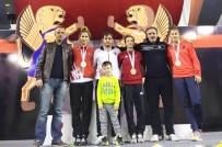 Bayan Güreşçiler Rusya Yolcusu