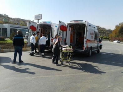 Bebeği Ambulans Uçağa Götüren 112 Ekibi Kaza Yaptı Açıklaması 6 Yaralı