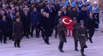 Devletin zirvesi Anıtkabir'de