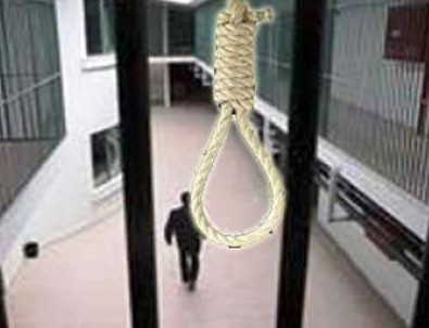 Fuat Avni'ye bilgi aktaran FETÖ'cü intihar etti