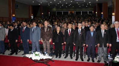 İAÜ'de Atatürk'ü Anma Töreni Düzenlendi