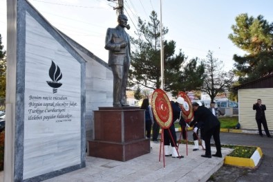 Kartepe'de Atatürk'ü Anma Programı Düzenlendi