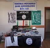 Sivas'taki DEAŞ evinden 1 dolar çıktı