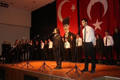 Turgutlulu Gençler Atatürk'ü Andı