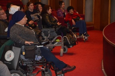 Engelliler, Sağlık Sorunlarını Çözmek İçin Toplandı