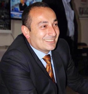 Öldürülen AK Partili Başkan Yardımcısının Ailesi Zanlının Yurt Dışına Kaçmasından Endişe Ediyor
