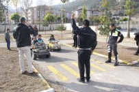 TRAFİK TESCİL - Polisten İşaret Diliyle Trafik Eğitimi