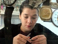 SAATÇİ ESNAFI - Saat tamirinde eşine rakip oldu