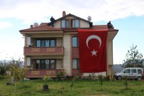 İSMAİL KARAKULLUKÇU - Şehit Kaymakamın Evine Ateş Düştü