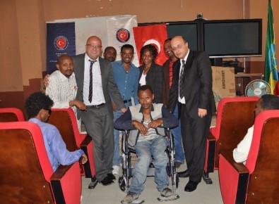 TİKA'dan Mekele Üniversitesi'nde Bulunan Engelli Öğrencilere Destek