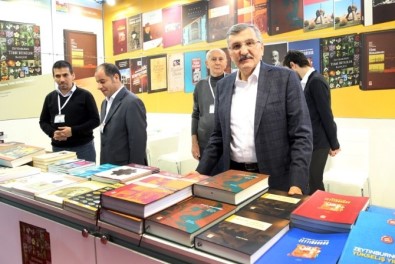 Zeytinburnu Kültür Yayınları TÜYAP Kitap Fuarı'nda