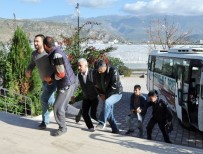 Belediye Başkanının Otomobilini Kundaklayanlar Serbest