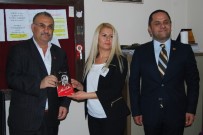 NUTUK - CHP İlçe Teşkilatı, Kadirli'de Nutuk Kitabı Dağıttı