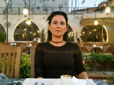 Diyarbakır'da Yaşananlara Şiirli Tepki