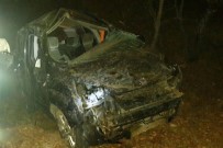 Otomobil Uçuruma Yuvarlandı Açıklaması 3 Ölü, 2 Yaralı