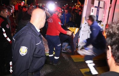 Balıkesir'de trafik kazası: 2 ölü, 8 yaralı