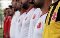 FUTBOL MAÇI - Şehit Çocuğunun Baba Hasreti Futbol Maçıyla Giderildi