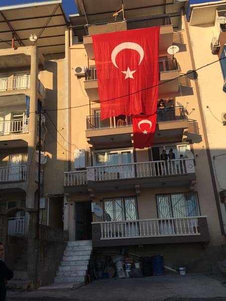 Şehit ateşi İzmir'e düştü