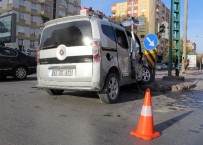 RAUF DENKTAŞ - Konya'da Trafik Kazası Açıklaması 3 Yaralı