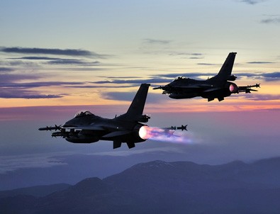 Türk jetleri El Bab'ı vurdu